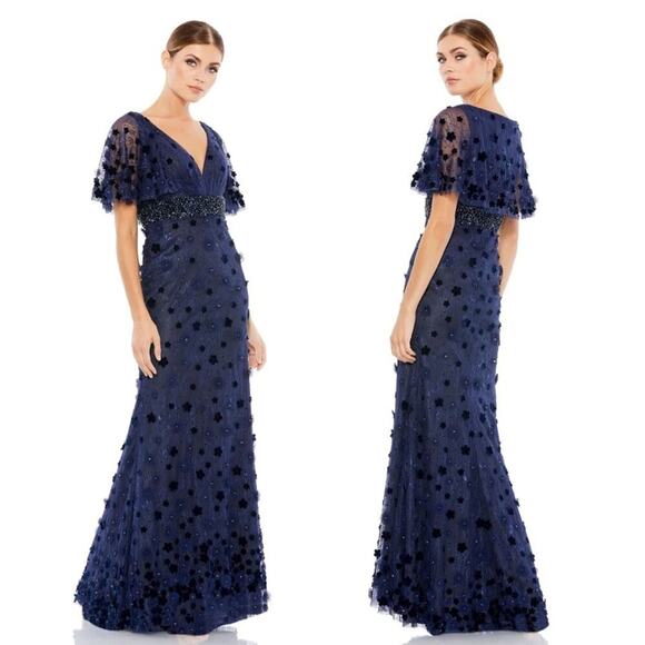 Mac Duggal - 67712 V Neck Bell Sleeve Lace Dress Size 4 Navy Blue NWT - Picture 1 of 8